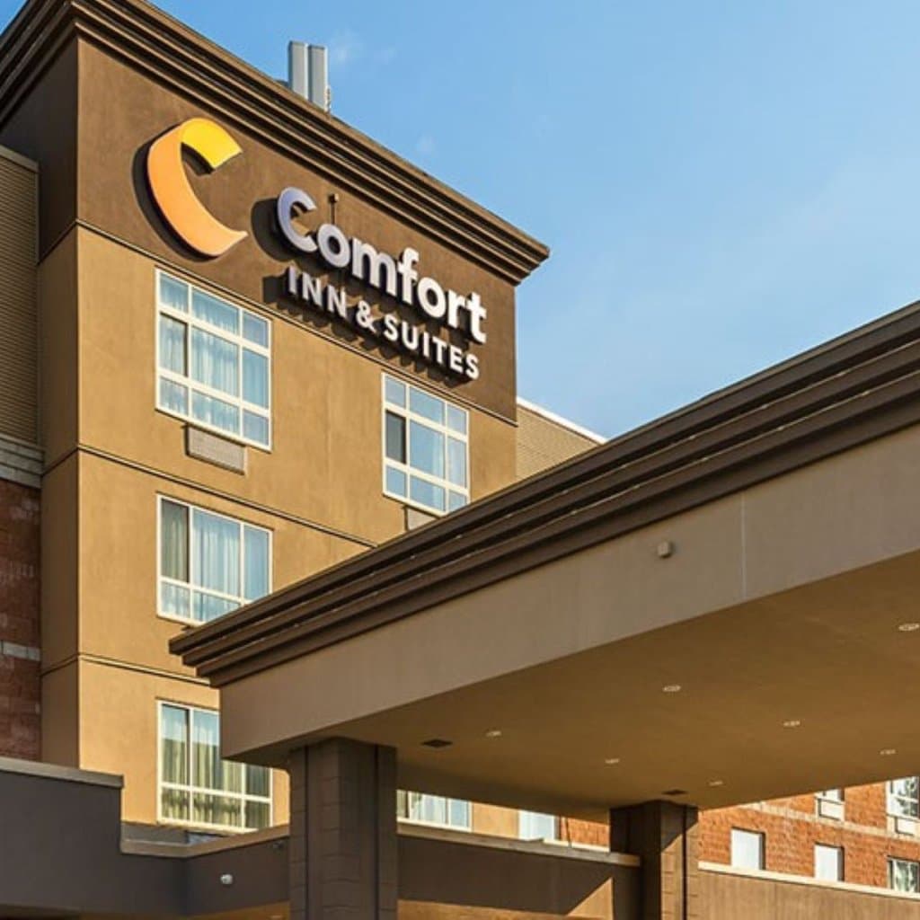 Comfort-Inn-v2__FocusFillMaxWyIwLjAwIiwiMC4wMCIsMTAyNCwxMDI0XQ_QualityWzg1XQ.jpg