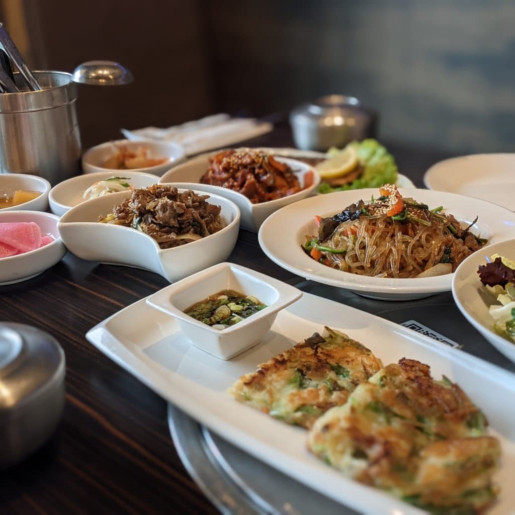 Woo-Korean-BBQ-scaled__FocusFillMaxWyIwLjAwIiwiMC4wMCIsMTAyNCwxMDI0XQ_QualityWzg1XQ.jpg